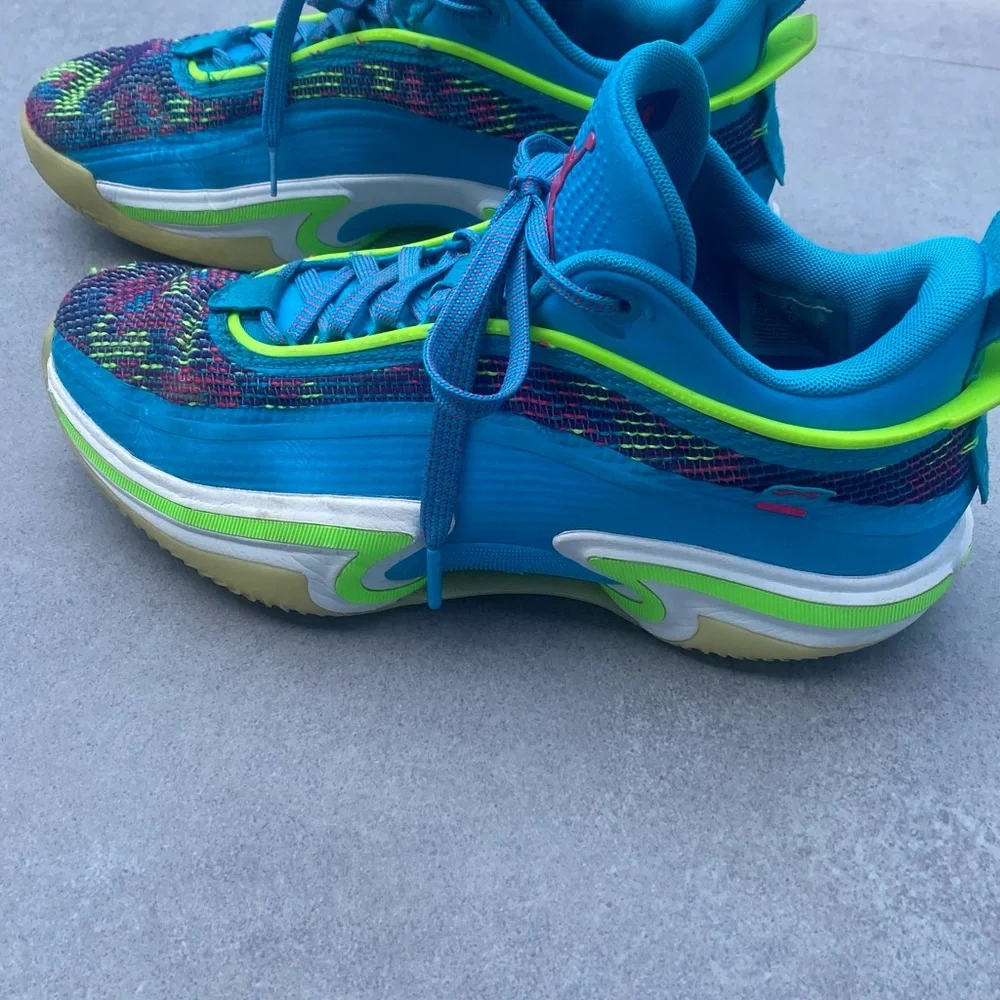 Jordan Zoom Blue Multicolor Knit basketball shoes size 9